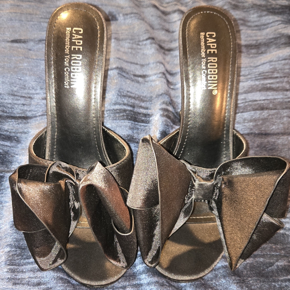 Cape Robbin Black Women's Shoes with Bow Detail